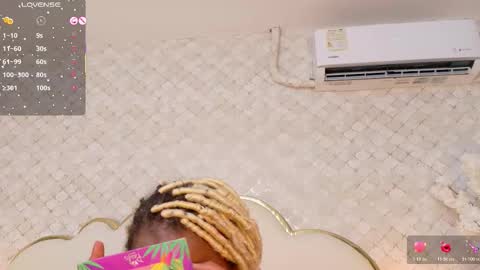 Snapshot of madissonlopez chatting on November 2025 08:52:02 PM Madisson Lopez online show from November 2025 08:52:02 PM