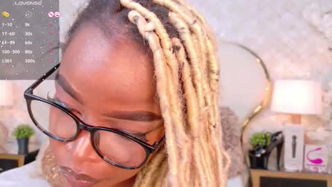 Snapshot of madissonlopez chatting on November 2025 09:26:02 PM Madisson Lopez online show from November 2025 09:26:02 PM