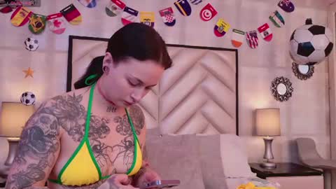 MadissonPayton online show from July 2026 04:02:02 PM