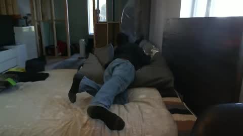 Snapshot of madmax0133 chatting on February 2026 08:27:01 PM Guigui online show from February 2026 08:27:01 PM