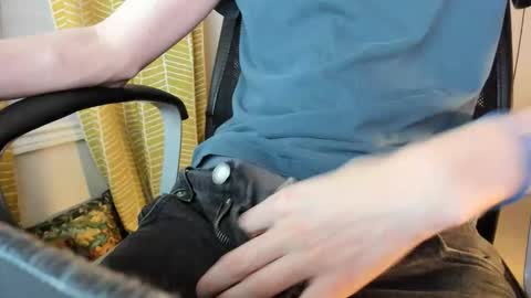 madmonkeyman10 online show from March 2026 05:00:02 AM