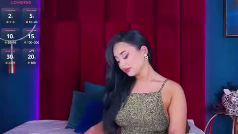Snapshot of madyluxx chatting on June 2026 06:51:01 PM MadyLuxx online show from June 2026 06:51:01 PM