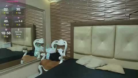 madyscarlett online show from November 2025 12:05:02 PM