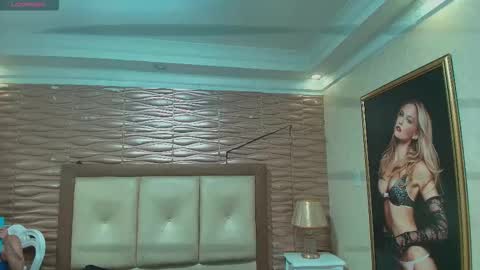 madyscarlett online show from November 2025 12:20:01 PM