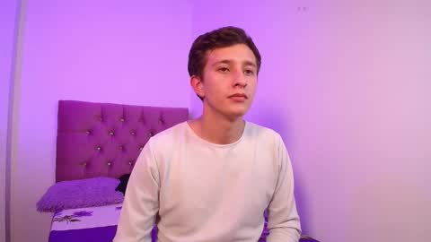 mae and nathan online show from December 2025 06:29:02 AM