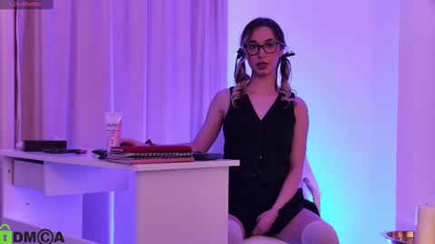 M. online show from March 2025 07:21:02 PM