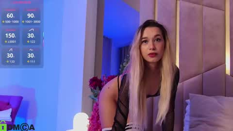 M. online show from September 2025 06:31:02 PM