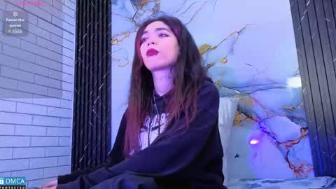 maevekuro online show from October 2025 03:07:01 AM