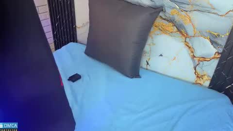 maevekuro online show from December 2025 03:35:01 AM