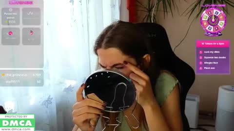 mag1c_eyes online show from October 2025 12:17:02 PM