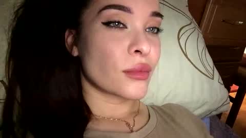 magggg658318 online show from September 2025 11:59:01 AM