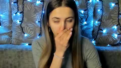 Maggie online show from March 2025 05:52:02 AM