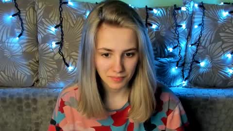 Maggie online show from March 2025 01:06:01 AM