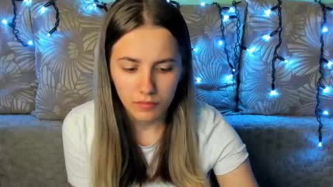 Maggie online show from October 2025 02:22:02 AM