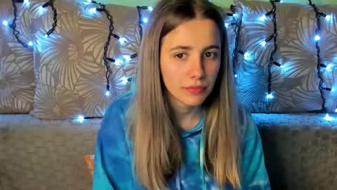 Maggie online show from October 2025 03:10:01 AM