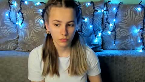 Maggie online show from December 2025 12:09:02 AM