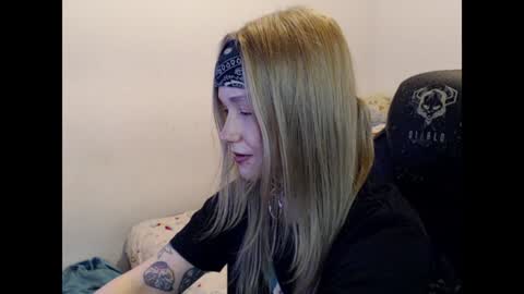 Snapshot of maggieswaggy chatting on December 2024 09:00:01 PM Magdalene Swaggy online show from December 2024 09:00:01 PM