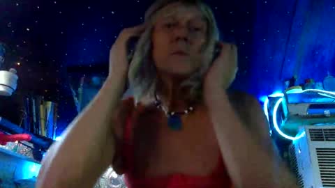 Gaia Love online show from August 2026 03:16:01 AM