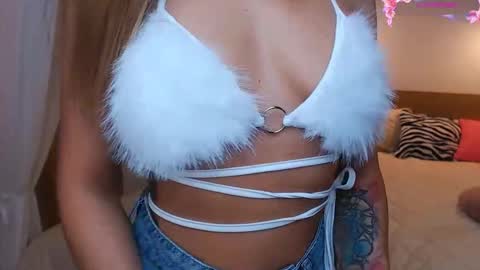 Snapshot of magic_eyes_ chatting on October 2025 03:05:02 AM Hypnotizing online show from October 2025 03:05:02 AM