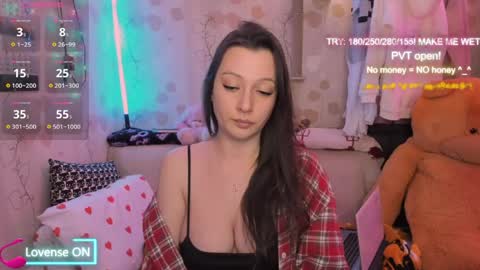 Snapshot of magic_lilly chatting on April 2026 06:57:01 PM Hello sweet I am Lilly Lets have fun The show will start around 600 PM GTM or 100 PM GTM online show from April 2026 06:57:01 PM