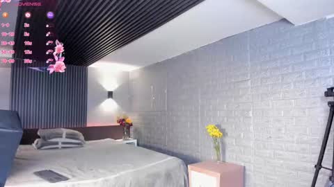 Snapshot of magic_marg chatting on October 2025 07:53:01 PM Marge online show from October 2025 07:53:01 PM