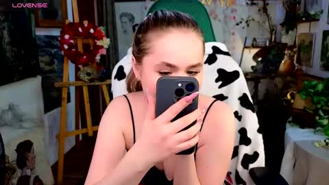 Jessica  Leila online show from February 2025 11:11:02 AM