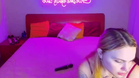 Lili and Bella online show from March 2025 07:14:02 AM