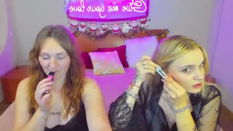 Lili and Bella online show from January 2026 06:53:02 PM