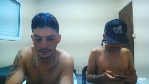 Snapshot of magico_9809 chatting on June 2026 12:32:02 AM BRAYAN online show from June 2026 12:32:02 AM
