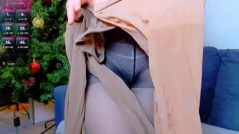 Jade online show from January 2025 09:04:02 PM