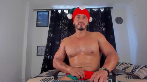 Snapshot of magnusclark chatting on December 2025 06:48:02 PM Magnusclark online show from December 2025 06:48:02 PM