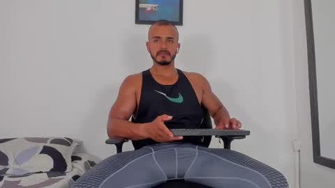 Snapshot of magnusclark chatting on February 2026 05:20:01 PM Magnusclark online show from February 2026 05:20:01 PM