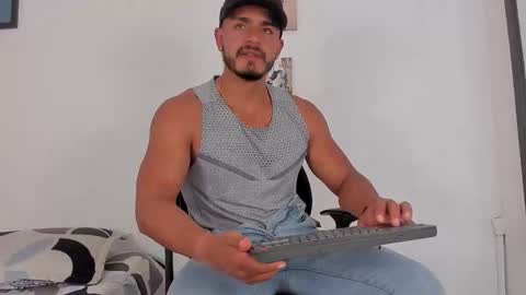 Snapshot of magnusclark chatting on February 2026 06:06:02 PM Magnusclark online show from February 2026 06:06:02 PM