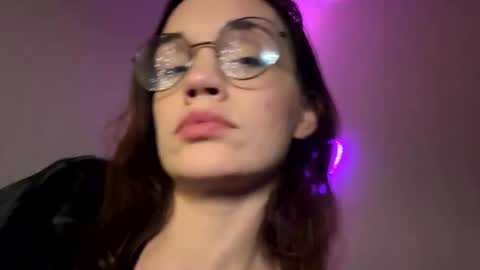 Kaye online show from December 2024 06:32:01 AM