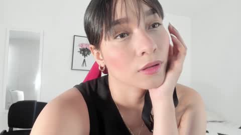 Snapshot of maia_w10 chatting on January 2025 12:19:02 PM Maia online show from January 2025 12:19:02 PM