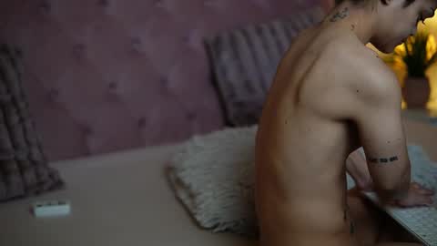 Snapshot of maiamini chatting on September 2025 08:20:02 PM Maia online show from September 2025 08:20:02 PM