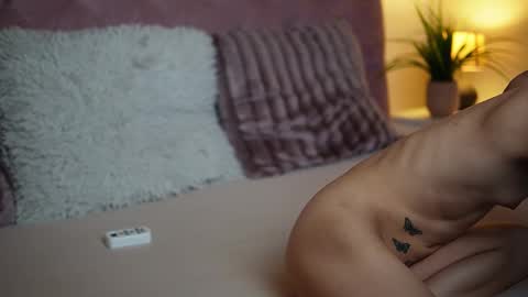 Snapshot of maiamini chatting on October 2025 05:52:02 AM Maia online show from October 2025 05:52:02 AM