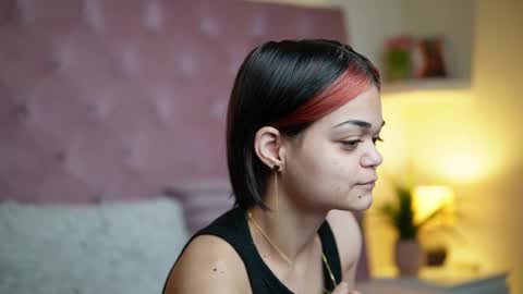 Snapshot of maiamini chatting on January 2026 09:39:02 PM Maia online show from January 2026 09:39:02 PM