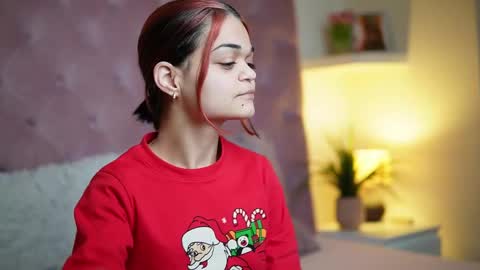 Snapshot of maiamini chatting on January 2026 11:06:02 PM Maia online show from January 2026 11:06:02 PM