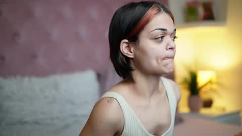 Snapshot of maiamini chatting on January 2026 07:50:02 PM Maia online show from January 2026 07:50:02 PM