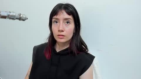 Snapshot of maibys_cute chatting on September 2025 03:41:02 AM maibys online show from September 2025 03:41:02 AM