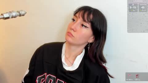 Snapshot of maibys_cute chatting on November 2025 03:52:02 AM maibys online show from November 2025 03:52:02 AM