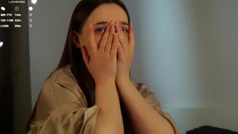 Snapshot of maidabuoy chatting on February 2025 04:37:01 AM Lucy online show from February 2025 04:37:01 AM