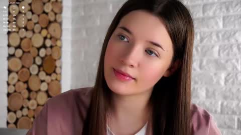 Snapshot of maidabuoy chatting on September 2025 01:20:01 AM Lucy online show from September 2025 01:20:01 AM