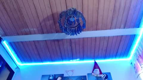 Snapshot of maidi_hot chatting on January 2025 05:04:01 PM Bella Maidi online show from January 2025 05:04:01 PM