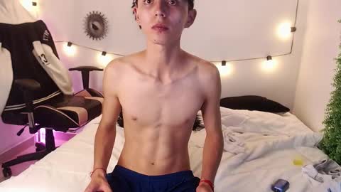 Snapshot of maiky_cooper chatting on February 2025 11:33:02 AM Maiky Cooper online show from February 2025 11:33:02 AM