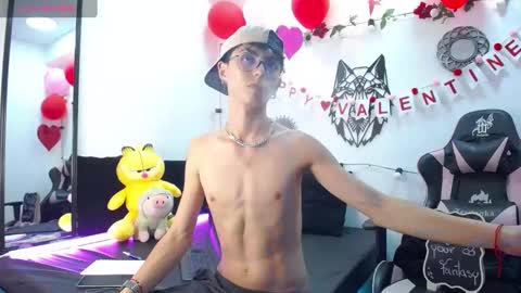 Snapshot of maiky_cooper chatting on February 2025 03:07:01 AM Maiky Cooper online show from February 2025 03:07:01 AM