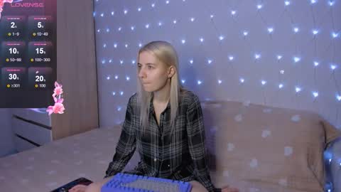 Your kitty online show from October 2025 03:53:01 PM