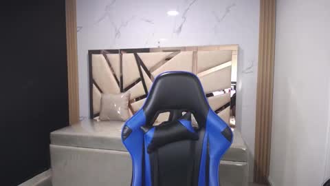 Maily online show from November 2025 02:56:02 AM