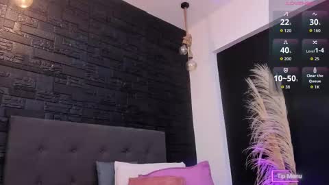 maite_smith69 online show from October 2025 12:15:02 PM